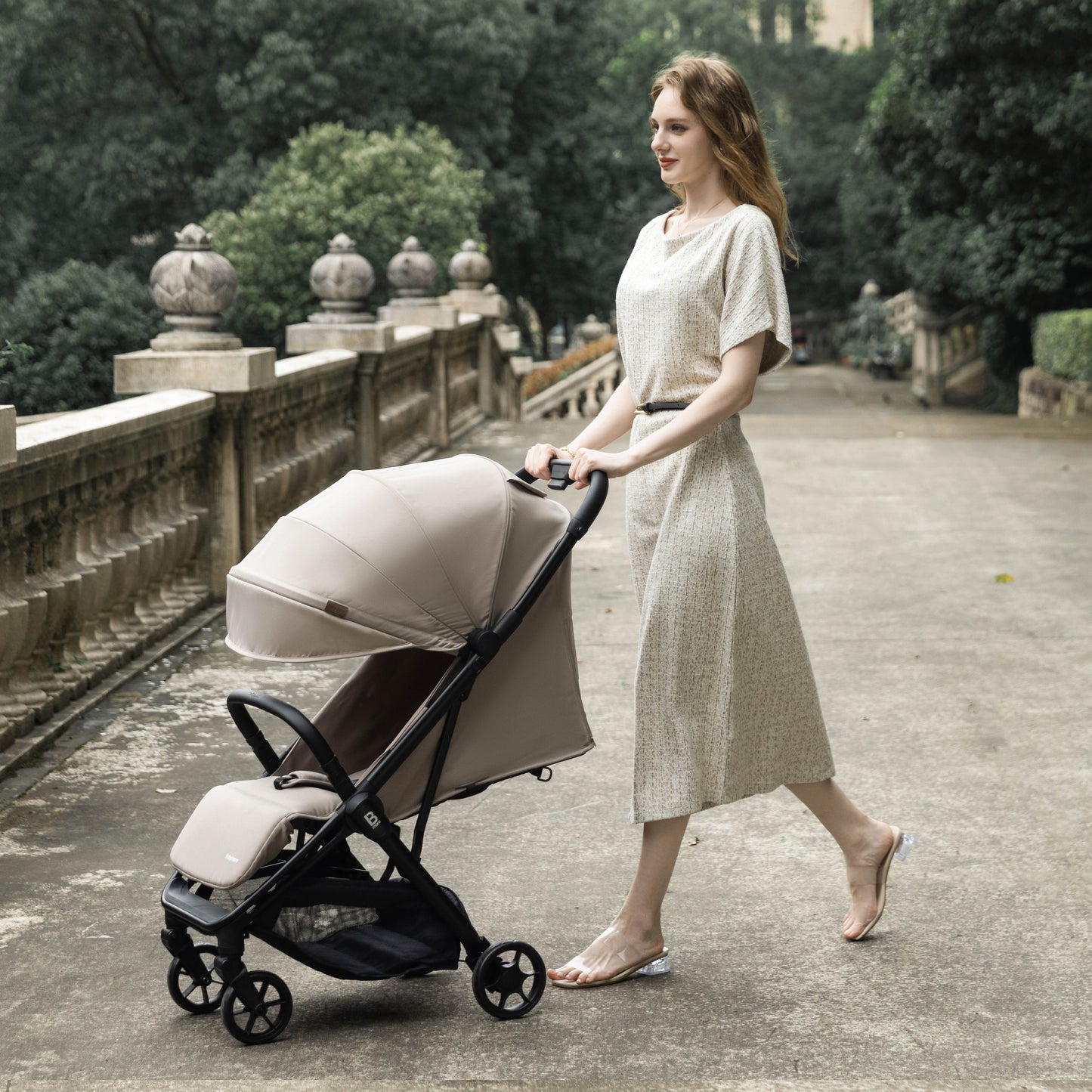 Babymore Compact Yara Stroller - Latte