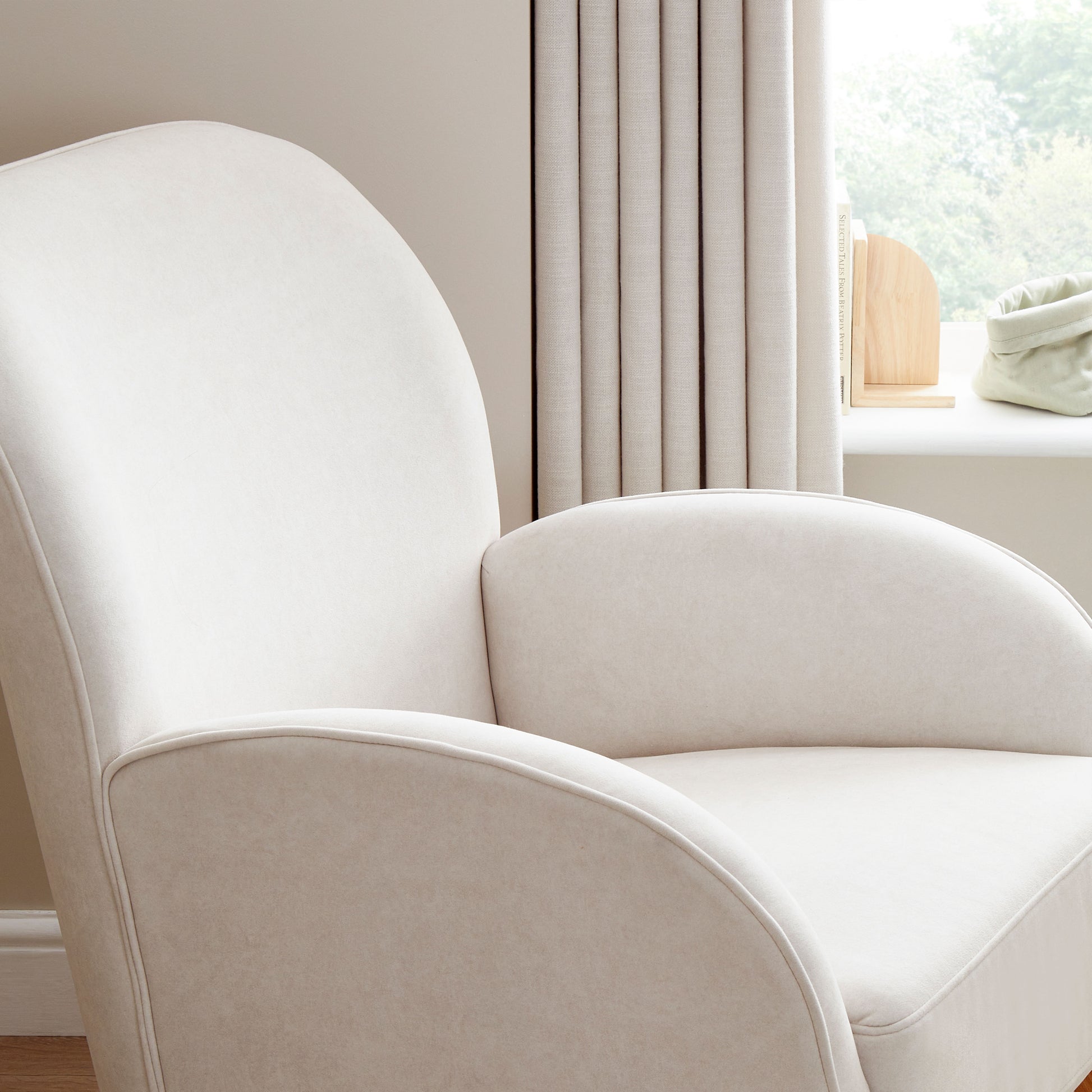 Babymore Freya Nursing Chair with Stool - Cream 2670020