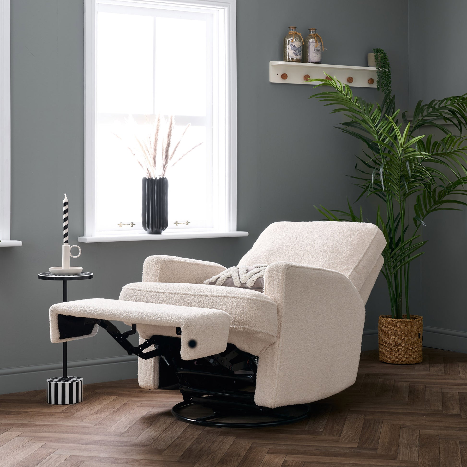 Obaby Madison Electric Recliner Chair - Teddy Fabric Ivory 22OB3710